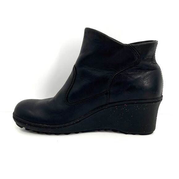 Keen Akita Ankle Boots - Picture 3 of 5